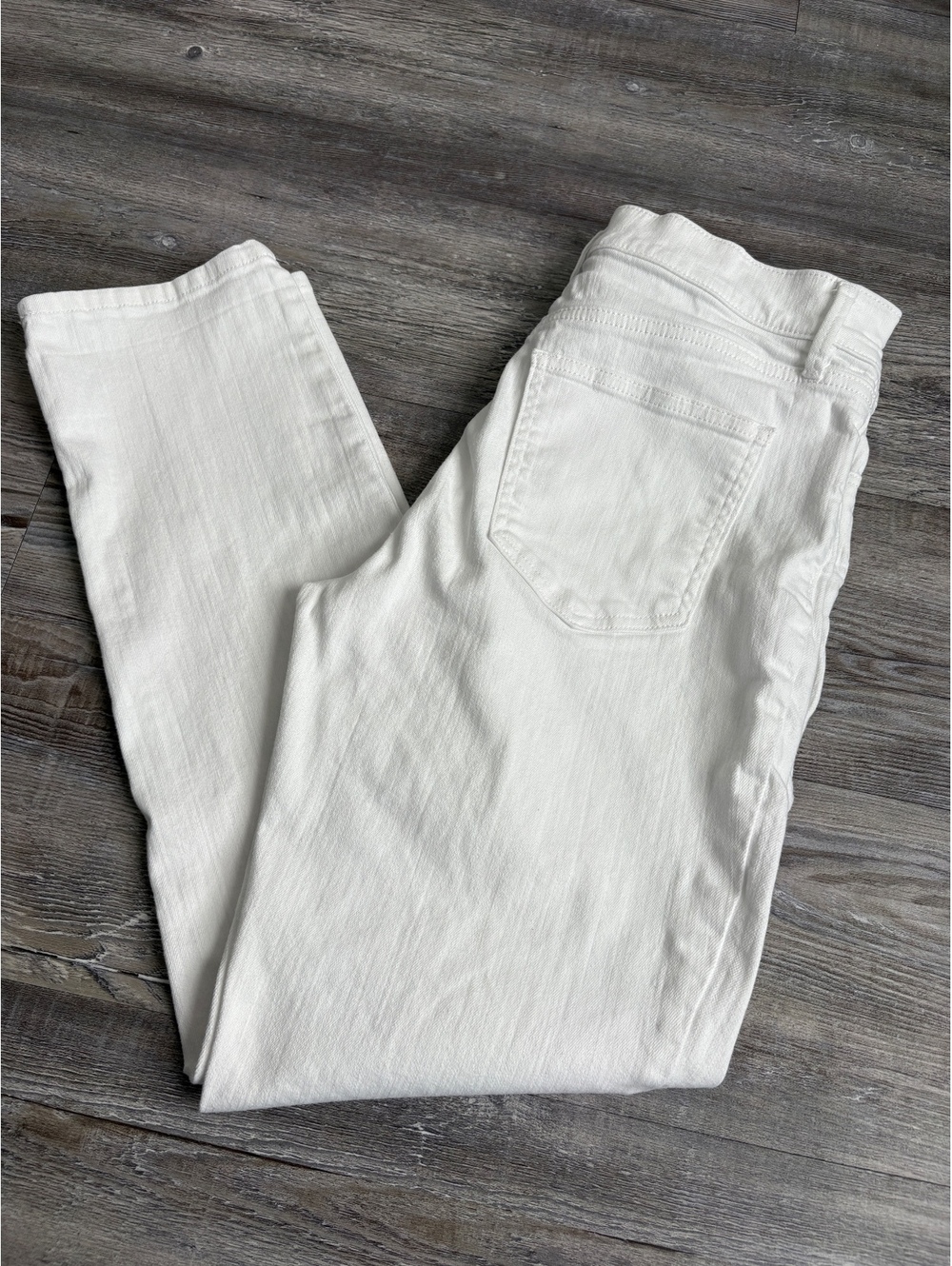 White Slim Fit Jeans with Front and Back Pockets, Size Measured